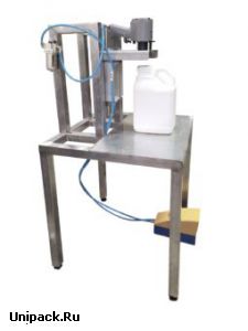 Пневматический укупор канистр с резьбовыми и защелкивающимися крышками